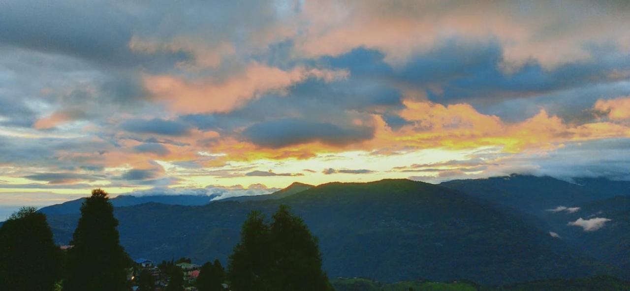 Swabhumi Homestay Kurseong Esterno foto