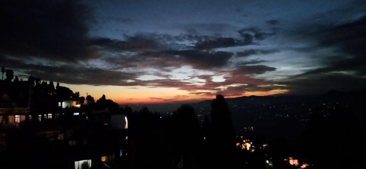 Swabhumi Homestay Kurseong Esterno foto